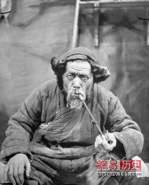 黄世仁图片,揭示历史人物背后的故事